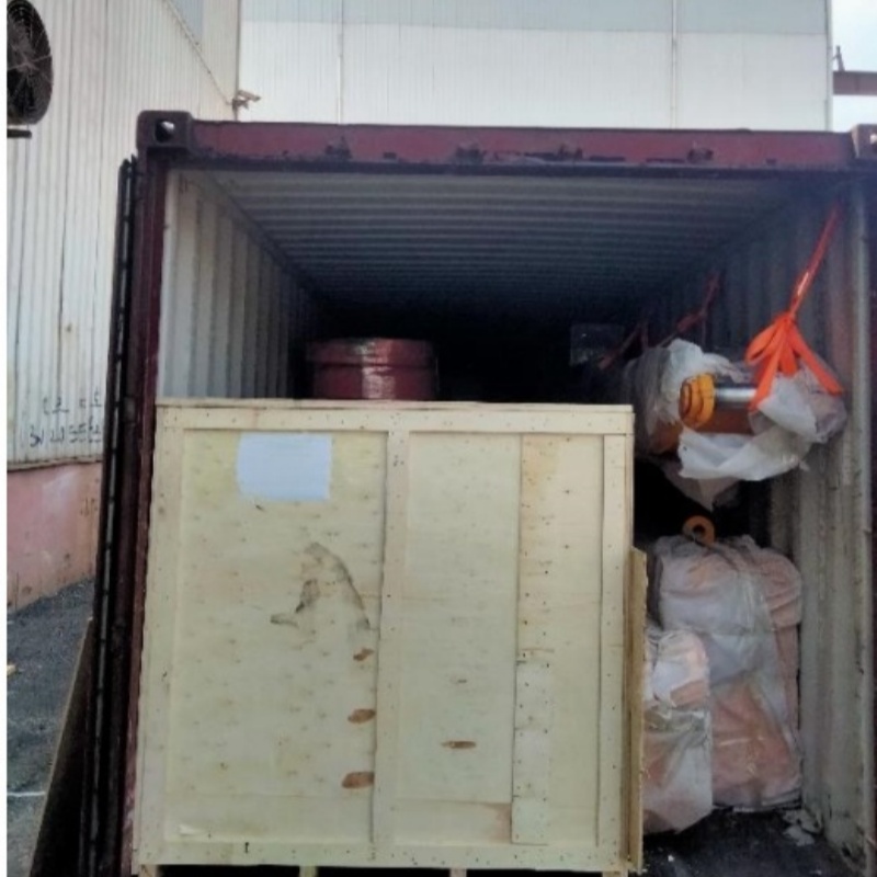 Loading container